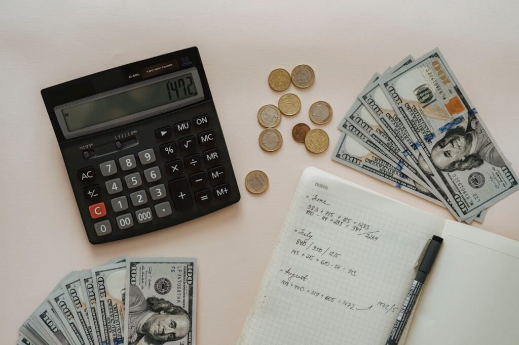 Finanzas bases Aprende a construir, obtener y mantener el éxito financiero con apoyo y herramientas de finanzas.